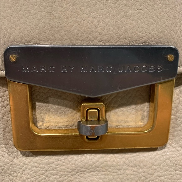 Authentic Marc by Marc Jacobs Bianca leather crossbody bag - Picture 5 of 9